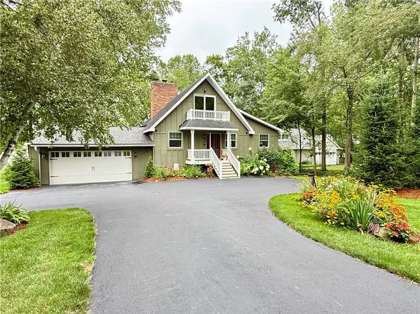 784 Latonka Dr, Mercer, PA 16137