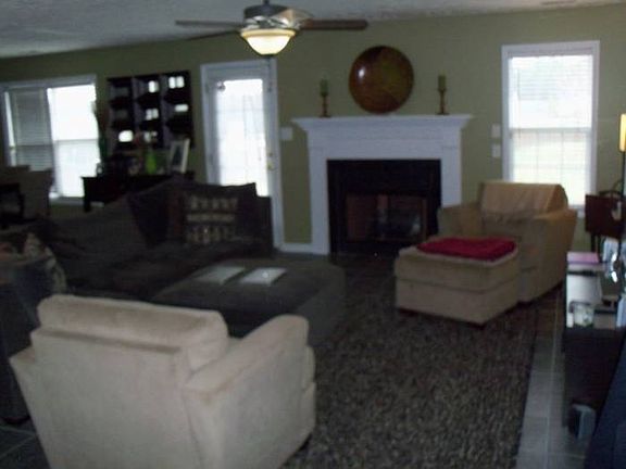 3rd image of 234 Americana Dr