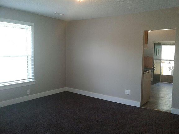 5th image of 428 Olive St APT B