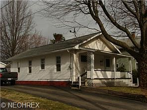 1st image of 921 Morris Ave