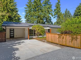 10009 46th Ave NE, Seattle, WA 98125