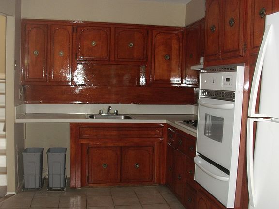 5th image of 1465 E 88th St #2