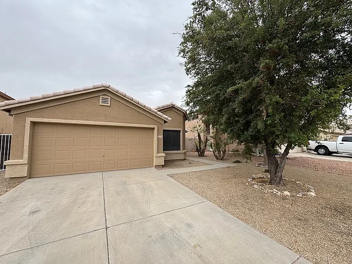 15940 N 86th Ln — Photo 1