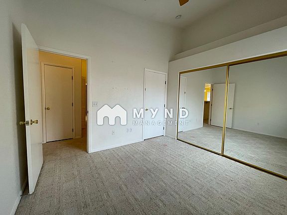 4th image of 2110 Los Feliz St Unit 2049