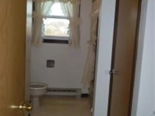 527 Franklin St, Denver, PA 17517