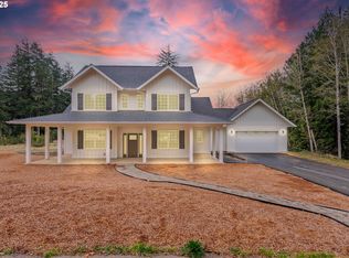 62152 Bartleson Rd, Coos Bay, OR 97420