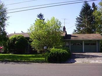 1st image of 4417 NE 39th St