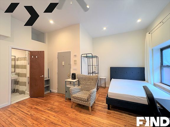 2nd image of 28 W 105th St APT 2F