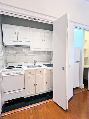 Rented by Manhattan Spaces | media 13