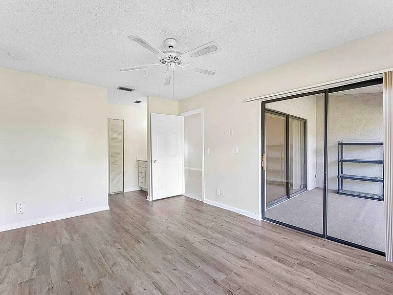 3375 Jaywood Ter #2050 — Photo 13