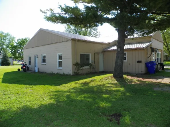 700 W Division St., 700 W Division St #1/2, Kaukauna, WI 54130