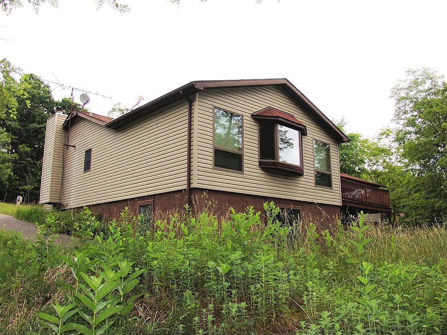2nd image of 26 Pine Dr