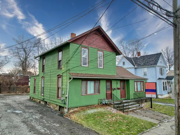 116 E 4th St, Elyria, OH 44035