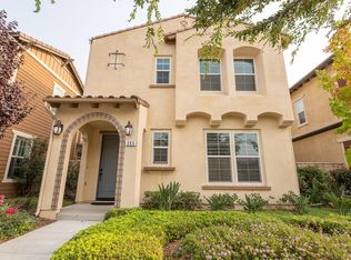 286 Stonegate Rd, Camarillo, CA 93010