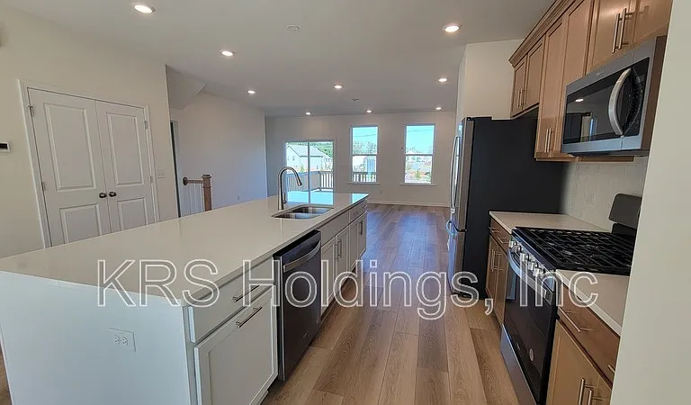 838 Parc Townes Dr — Photo 17