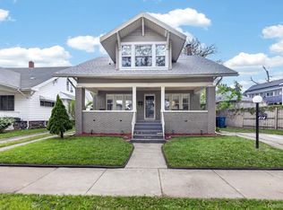 810 E 8th St, Flint, MI 48503