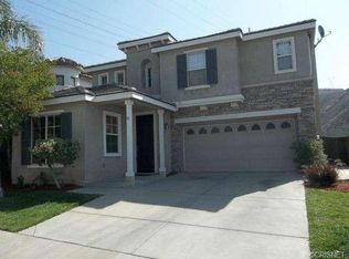 28722 Placerview Trl, Saugus, CA 91390