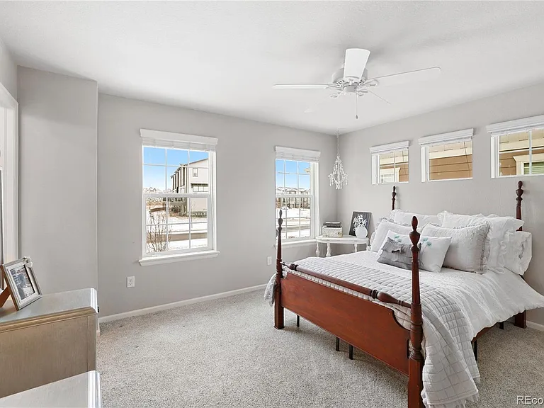 4362 N Meadows Dr — Photo 3