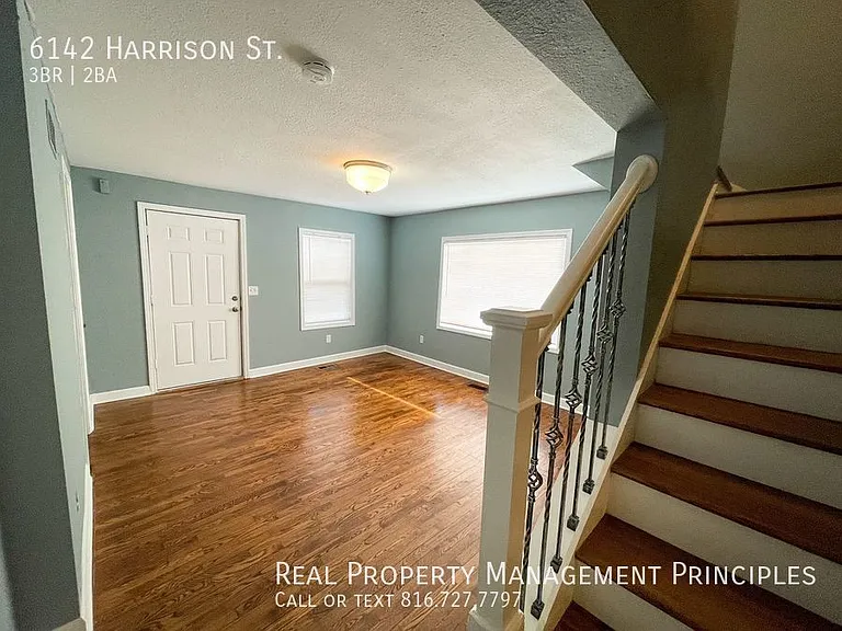 6142 Harrison St — Photo 3