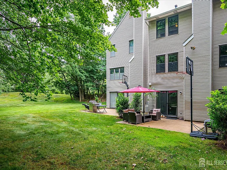 4506 Stonehedge Rd — Photo 49