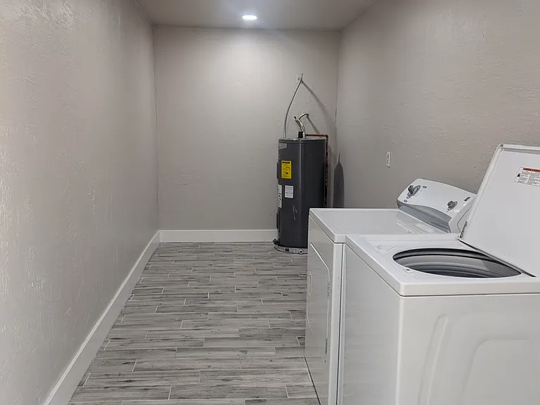 1222 W Auburn Dr — Photo 18