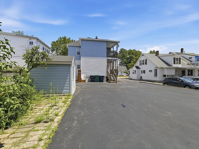 19 1/2 Balcom St #1 — Photo 29