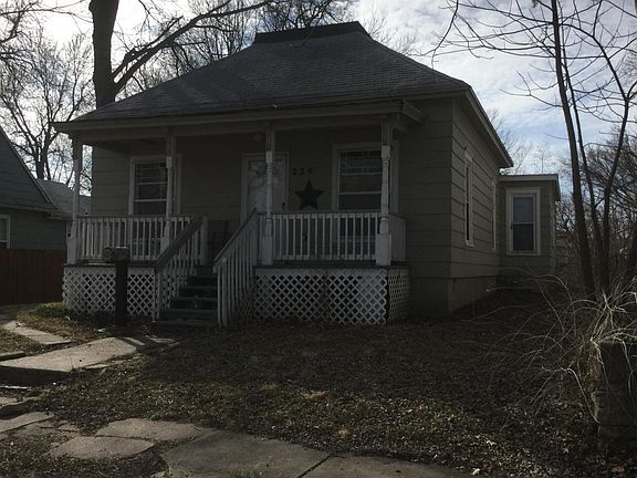 2nd image of 224 S Oak St