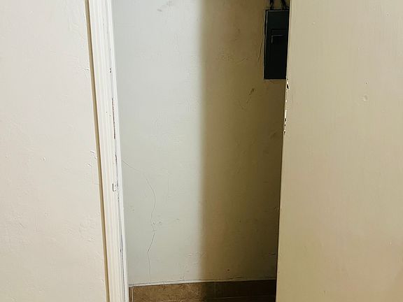 5th image of 2477 N Alvernon Way #2477