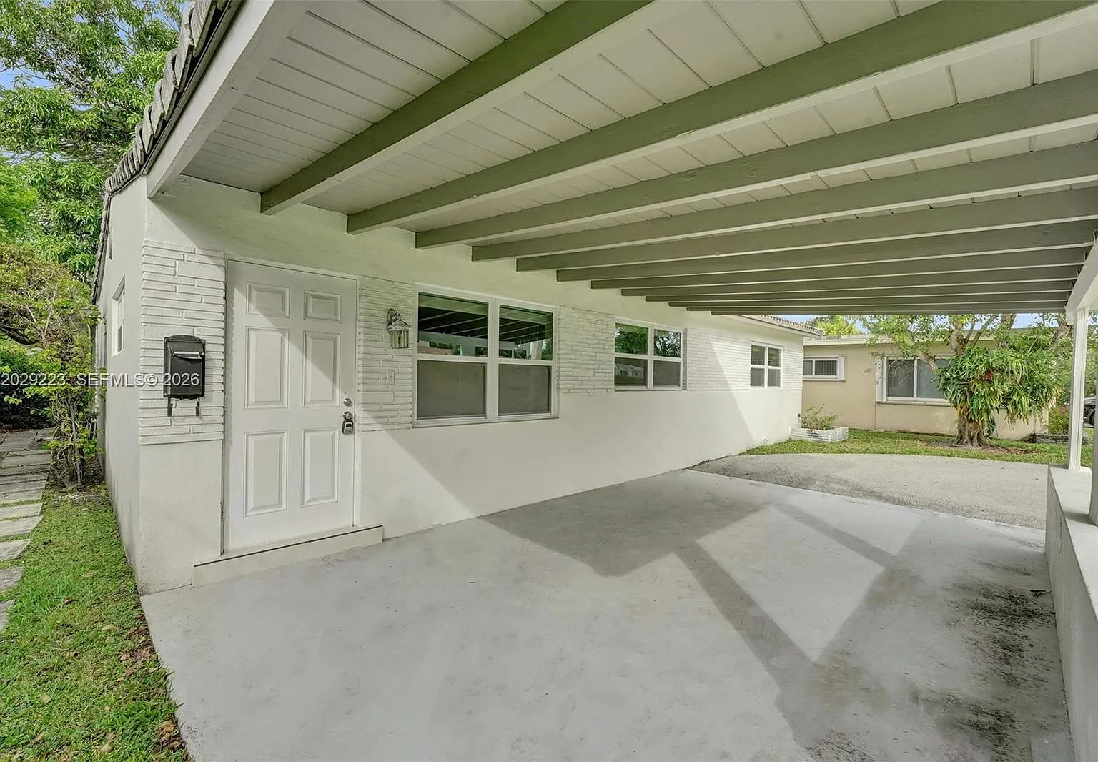 Gardner Villas — Photo 3