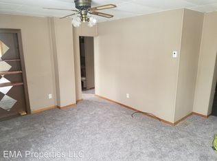 33 E 2nd Ave, Webster, SD 57274