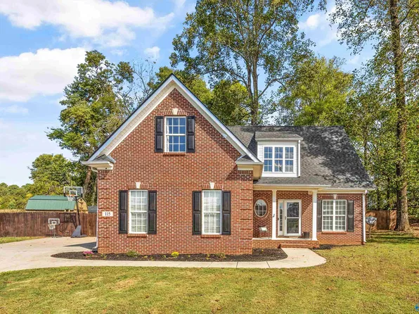 115 Hickory Glen Cir, Huntsville, AL 35811