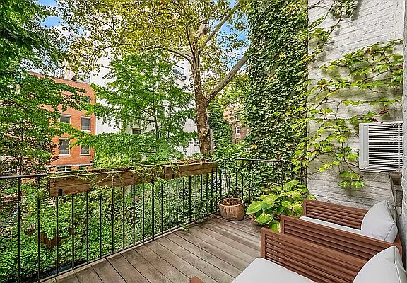 3rd image of 44 W 12th St APT 3R
