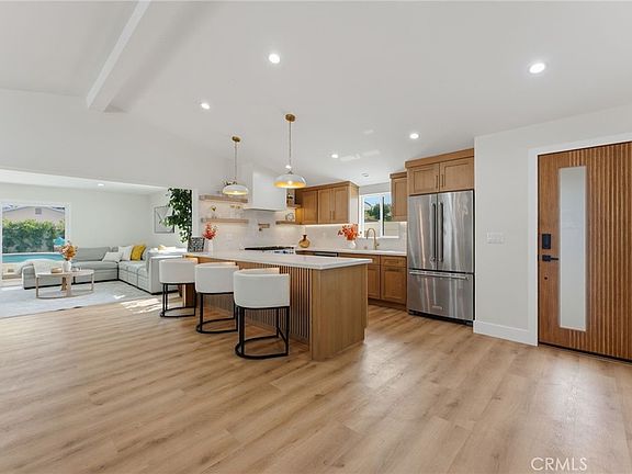 4th image of 15622 Index St