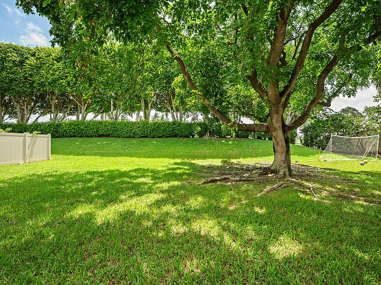 9058 Alexandra Cir — Photo 33