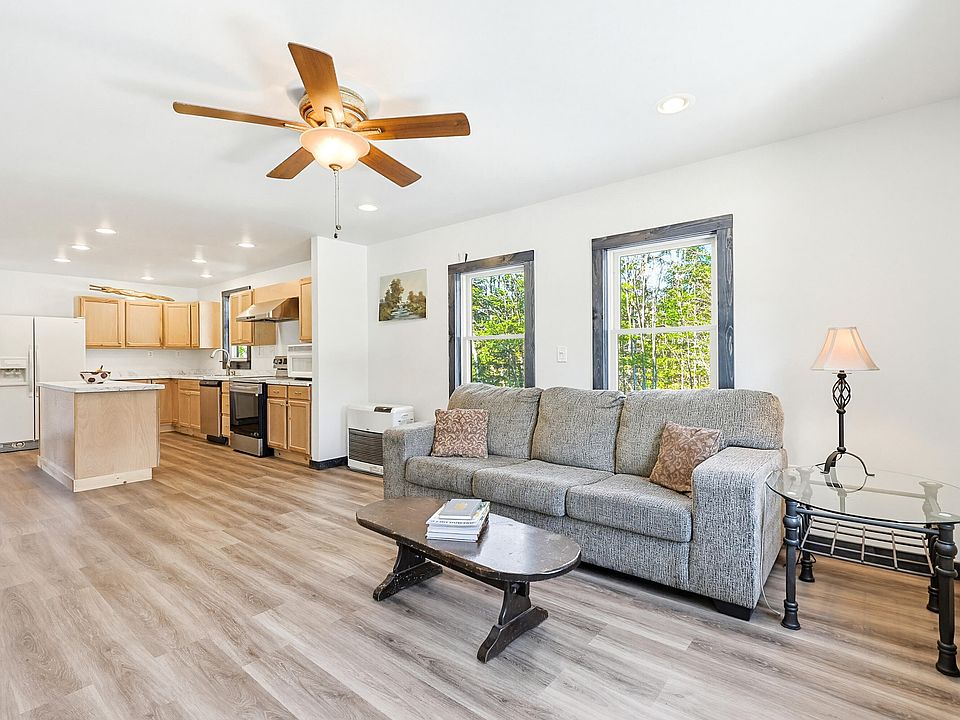 1st image of 130 Farmers Hill Road