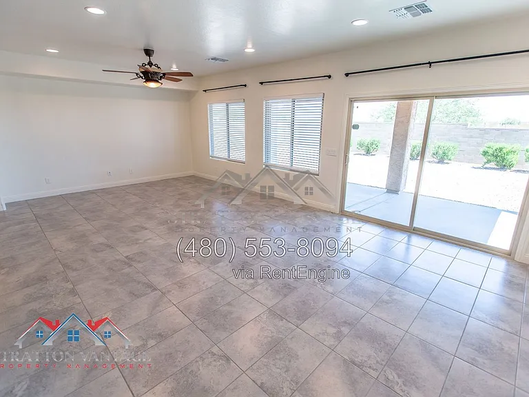 3759 N Astoria Dr — Photo 24