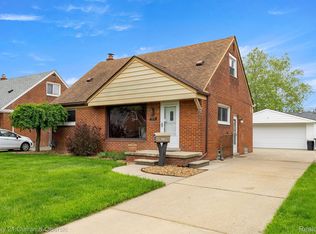 7850 Merrick St, Taylor, MI 48180