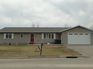 225 Poplar Ave, Lowry, MN 56349