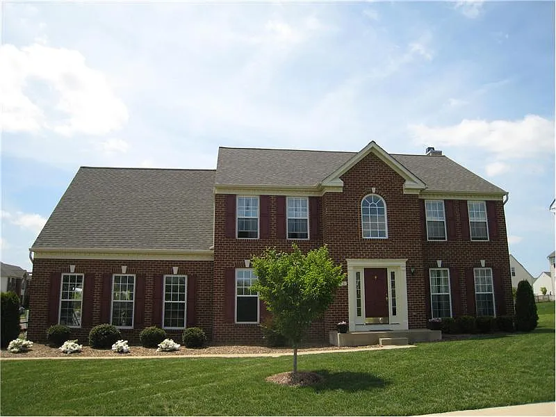 211 Garland Way photo 1