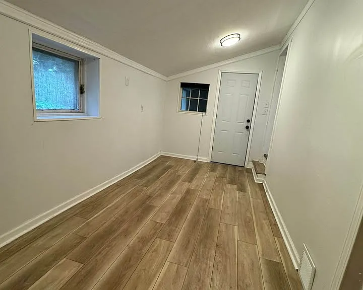 204-06 Sunset Ave #204 — Photo 4