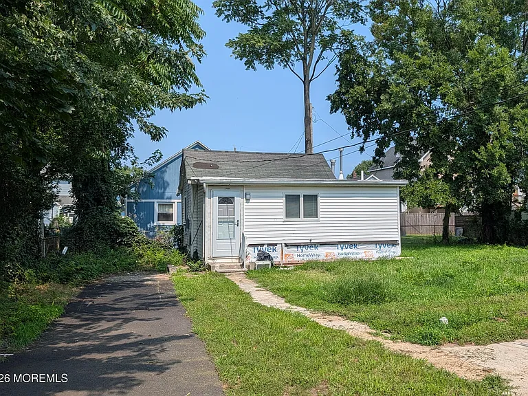 20 Howard Ave #B — Photo 10