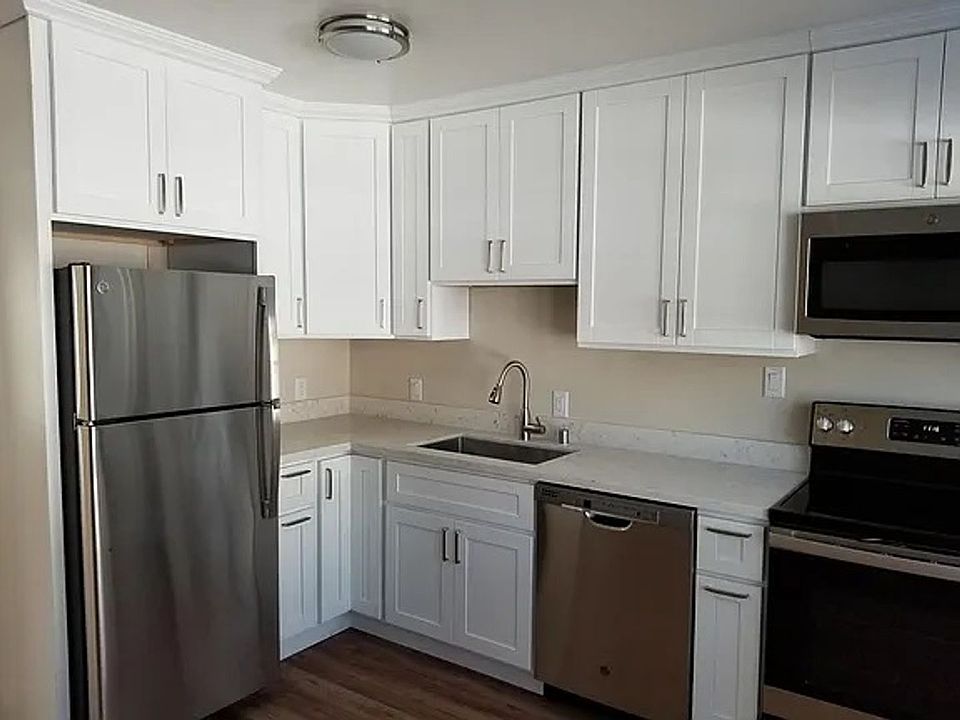 1st image of 494 N 4th St #3
