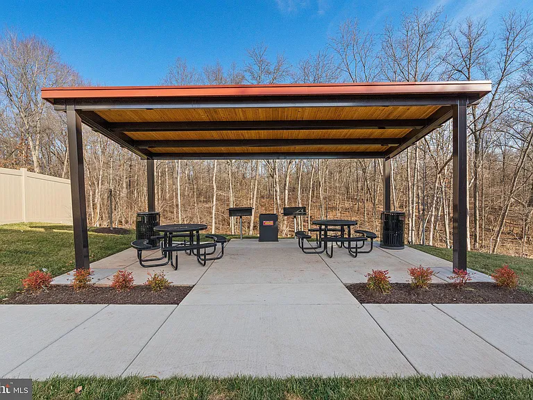 14803 Retreat Blvd — Photo 43