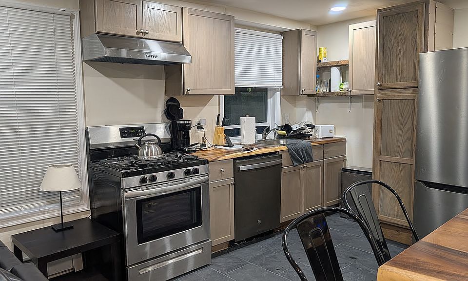 1st image of 303 Winding Way #1