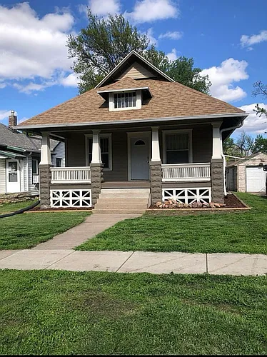 1804 N 30th St Photo 1