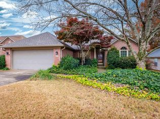 17 Cherry Laurel Ct, Little Rock, AR 72211