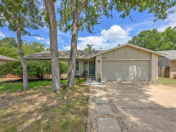 3rd image of 3913 Leafield Dr