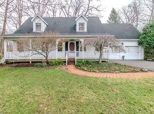 12885 Cherry Ln, Chesterland, OH 44026