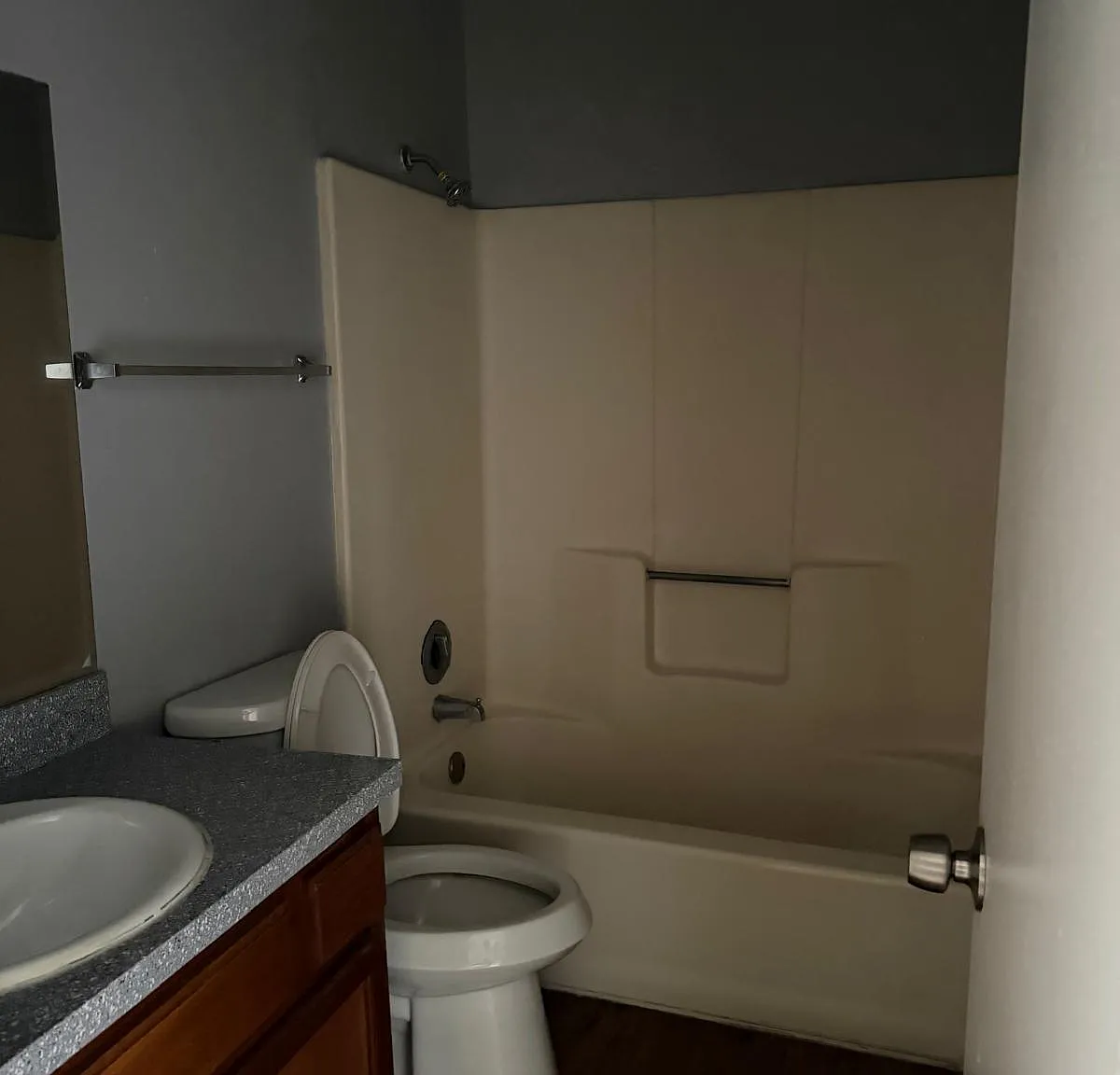 2 bed, 1088 sqft, $1,299 — Photo 2