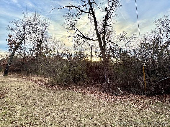 3rd image of 16370 S Cedarcrest Dr